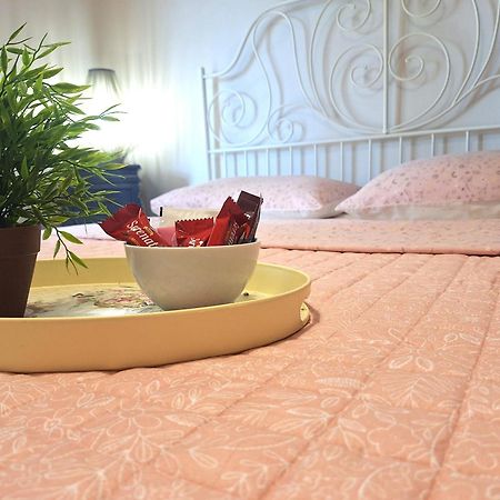 Carlito"S Apartment 1 Next To Metro Station Atene Esterno foto