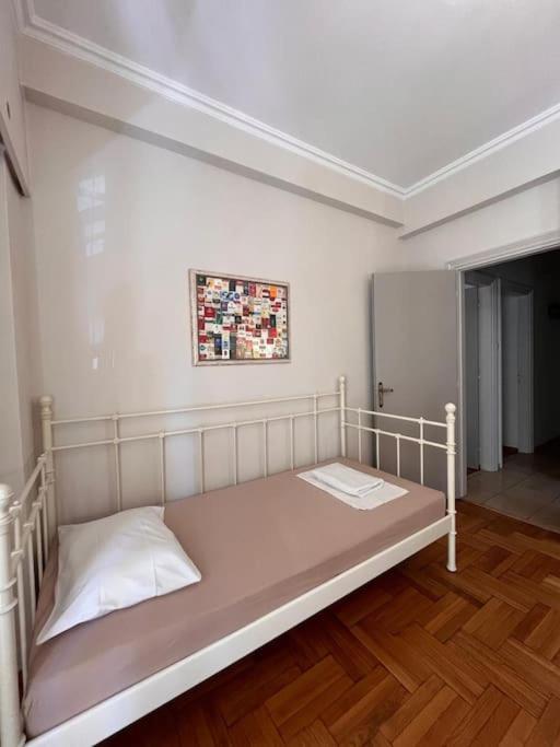 Carlito"S Apartment 1 Next To Metro Station Atene Esterno foto