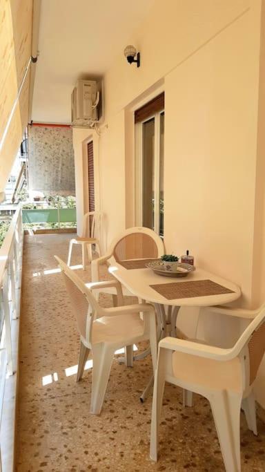 Carlito"S Apartment 1 Next To Metro Station Atene Esterno foto